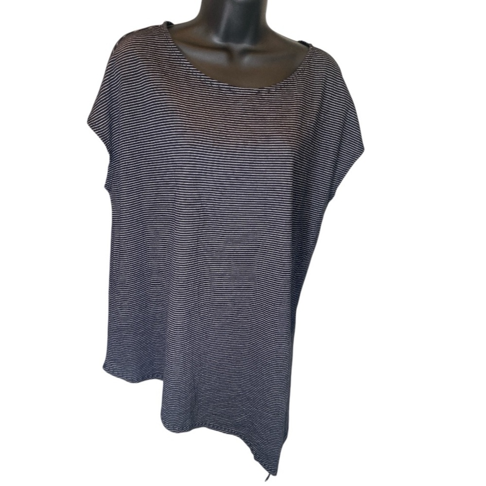 Max Studio Black and White Striped Women's Top 2 way wear Size L